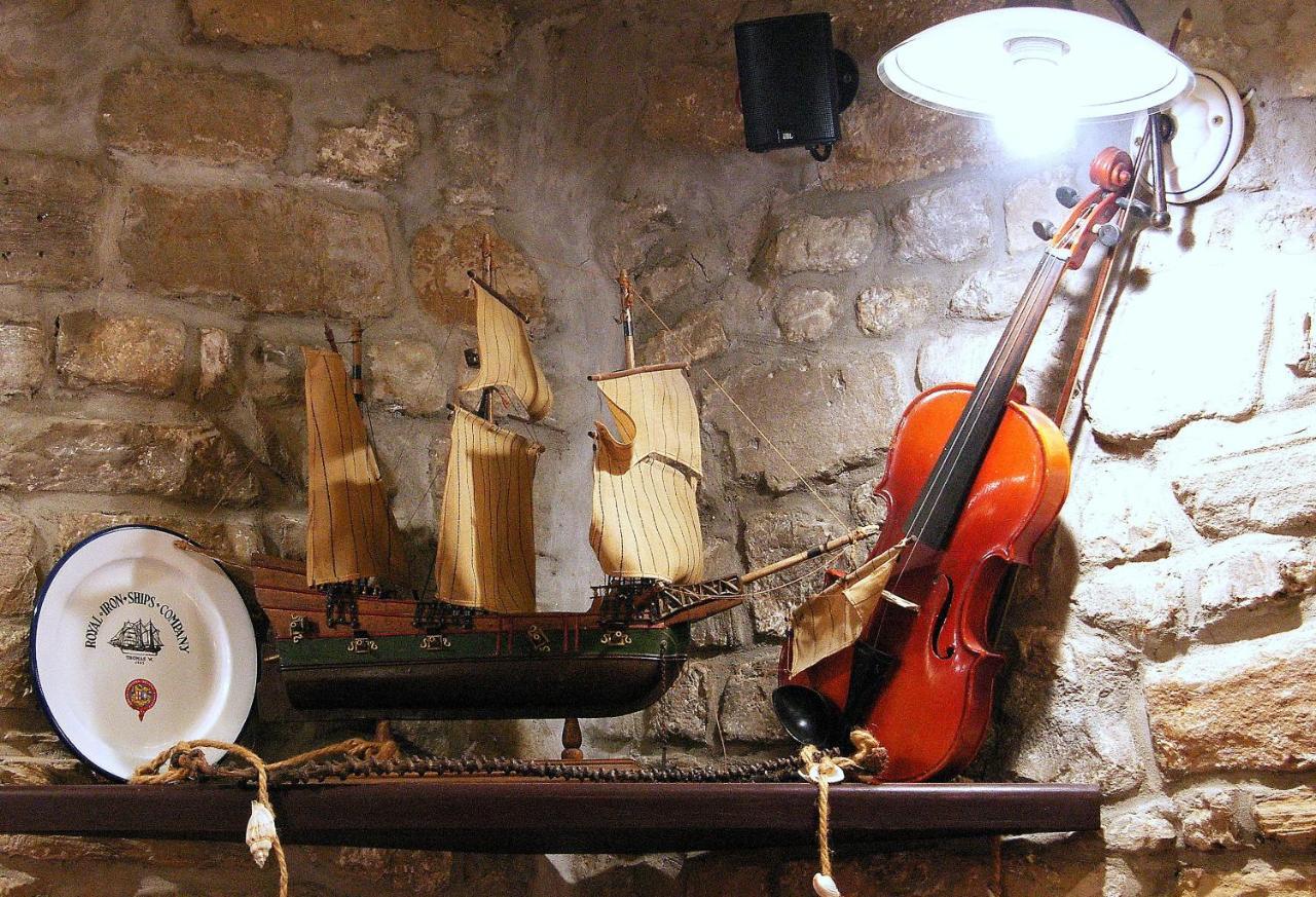 Max Piran Bed and Breakfast Buitenkant foto